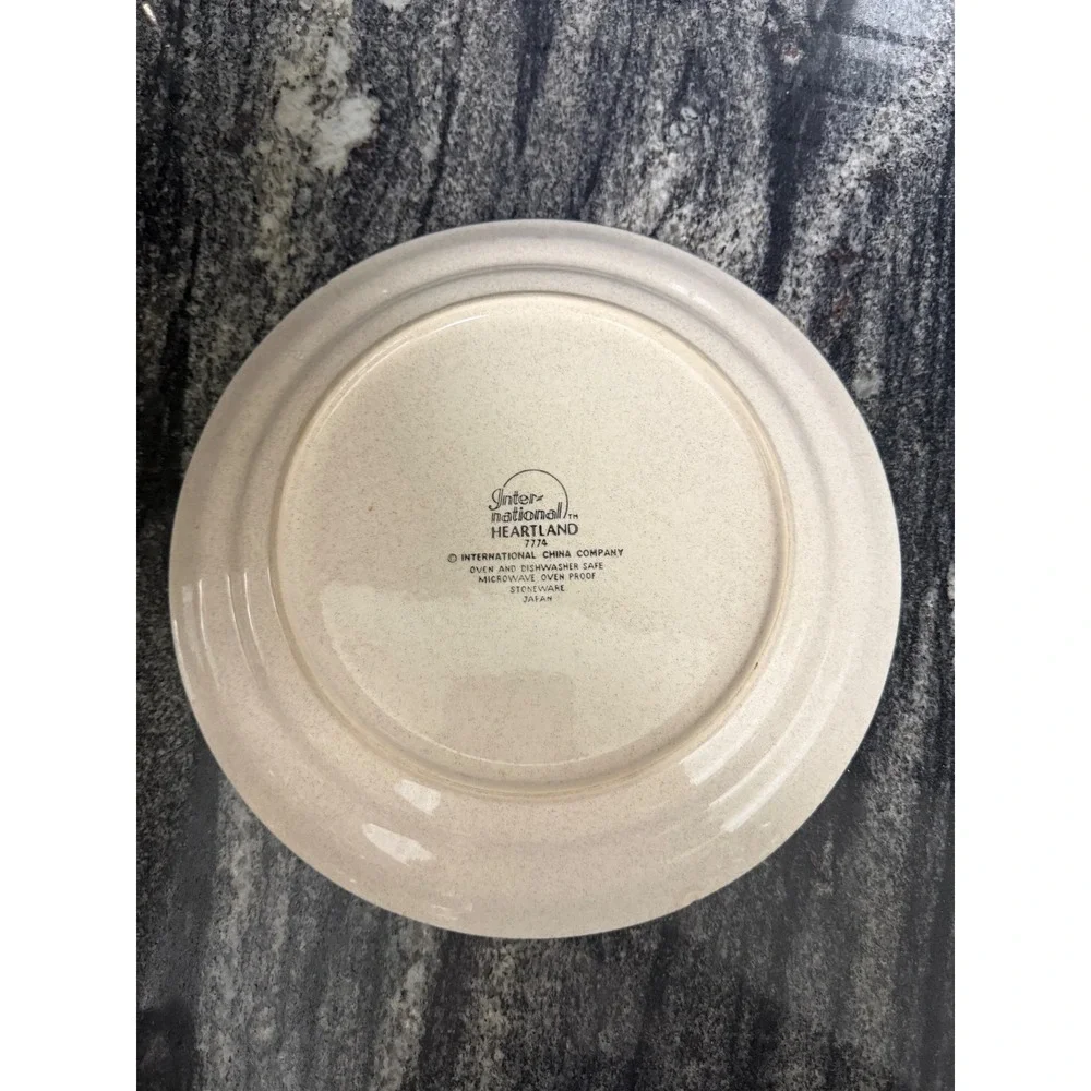International China Heartland 7774 Dinner Plate Farmhouse Stoneware Japan 10.5in